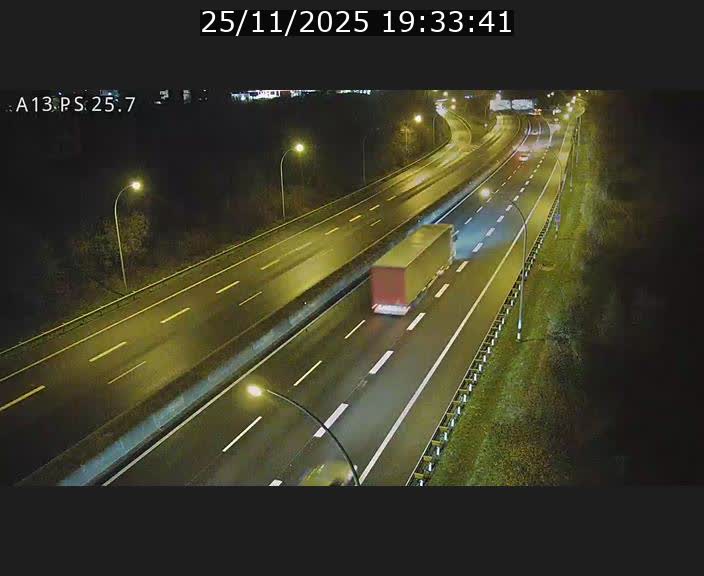 <h2>Traffic live webcam Luxembourg Frisange - A13 direction Allemagne - BK 26</h2>