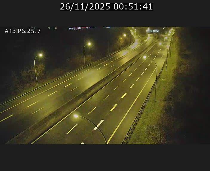 <h2>Traffic live webcam Luxembourg Frisange - A13 direction Allemagne - BK 26</h2>