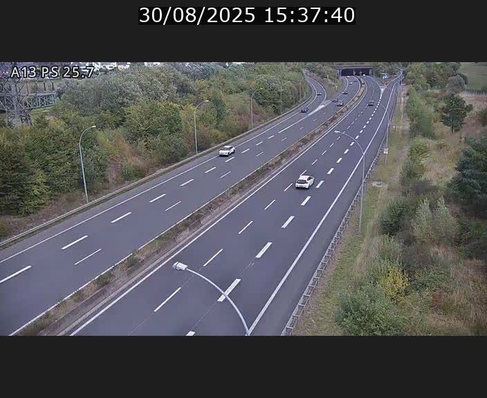 <h2>Traffic live webcam Luxembourg Frisange - A13 direction Allemagne - BK 26</h2>