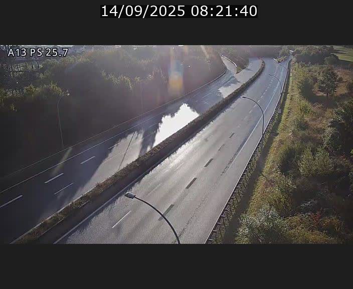 <h2>Traffic live webcam Luxembourg Frisange - A13 direction Allemagne - BK 26</h2>