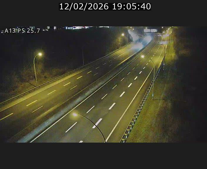 <h2>Traffic live webcam Luxembourg Frisange - A13 direction Allemagne - BK 26</h2>