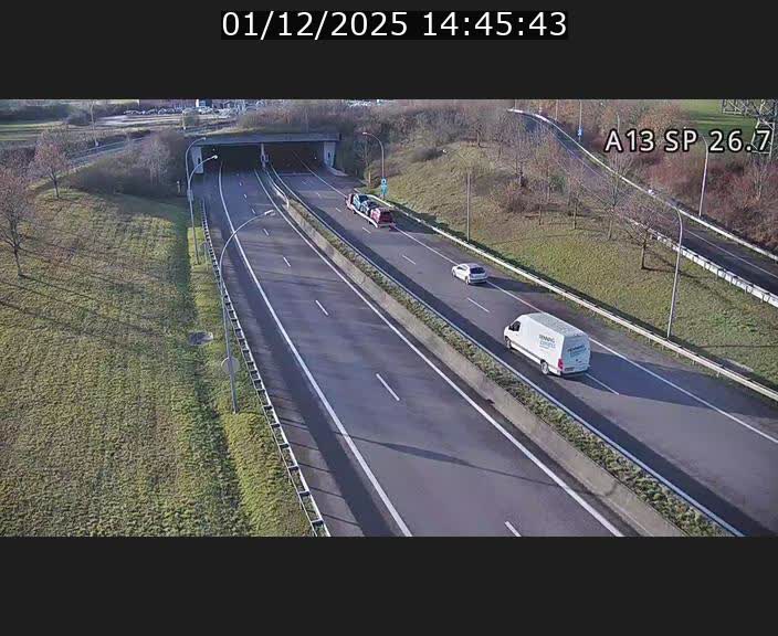 <h2>Traffic live webcam Luxembourg Frisange - A13 direction Luxembourg-ville - BK 26.7</h2>