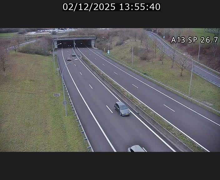 <h2>Traffic live webcam Luxembourg Frisange - A13 direction Luxembourg-ville - BK 26.7</h2>