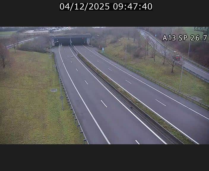 <h2>Traffic live webcam Luxembourg Frisange - A13 direction Luxembourg-ville - BK 26.7</h2>