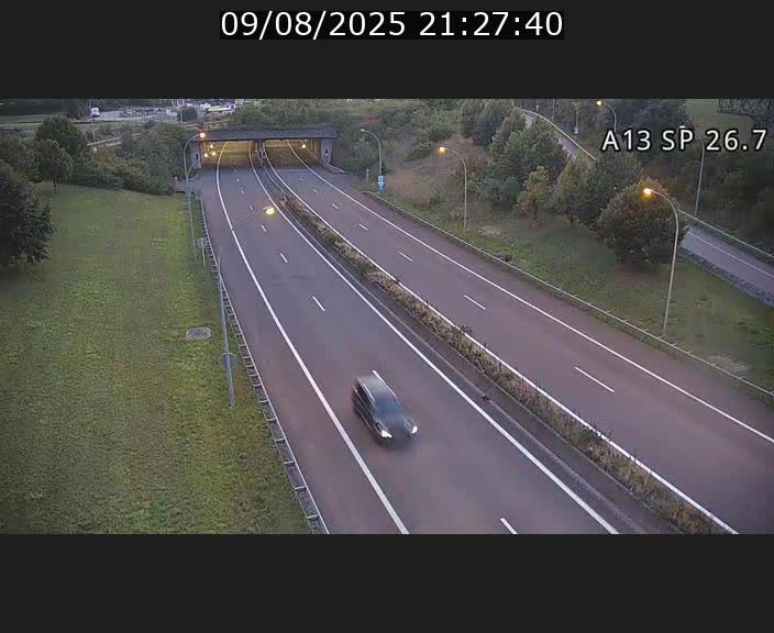 <h2>Traffic live webcam Luxembourg Frisange - A13 direction Luxembourg-ville - BK 26.7</h2>