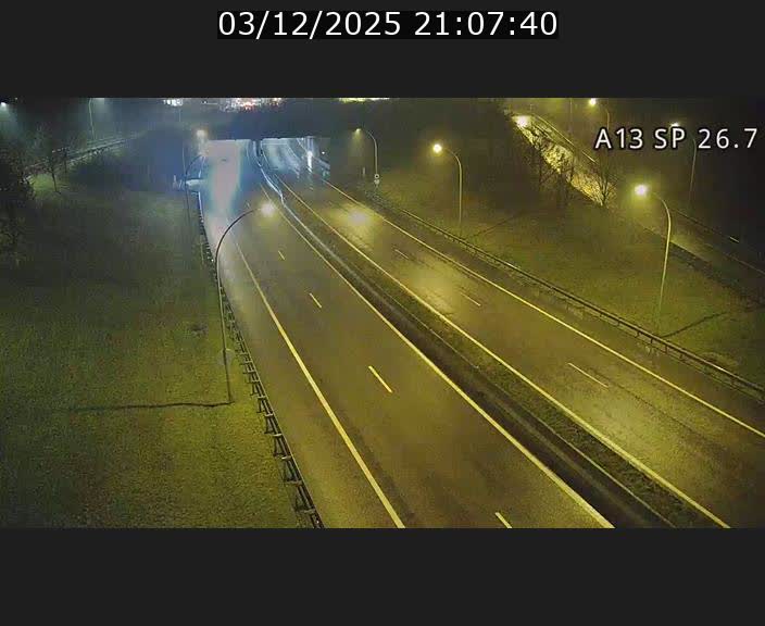 <h2>Traffic live webcam Luxembourg Frisange - A13 direction Luxembourg-ville - BK 26.7</h2>
