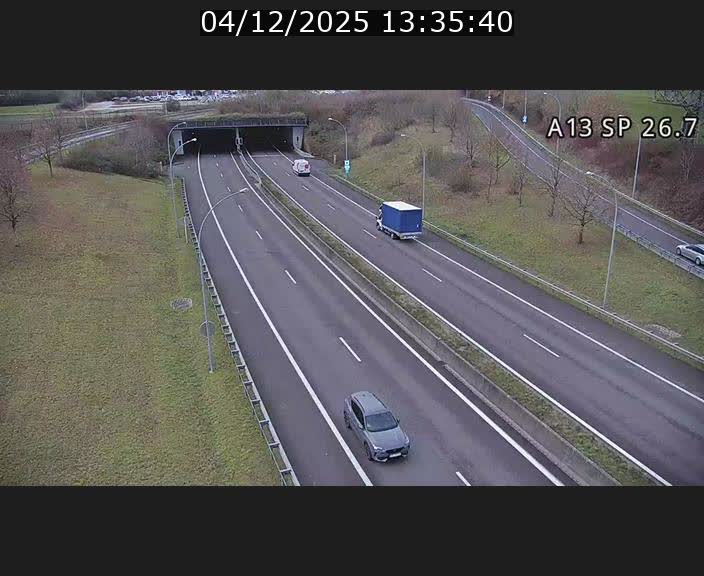 <h2>Traffic live webcam Luxembourg Frisange - A13 direction Luxembourg-ville - BK 26.7</h2>