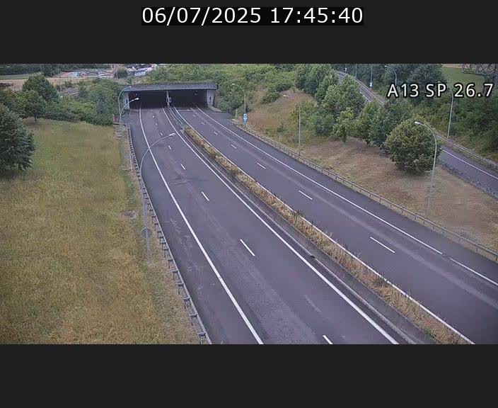 Traffic live webcam Luxembourg Frisange - A13 direction Luxembourg-ville - BK 26.7