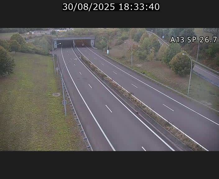 <h2>Traffic live webcam Luxembourg Frisange - A13 direction Luxembourg-ville - BK 26.7</h2>