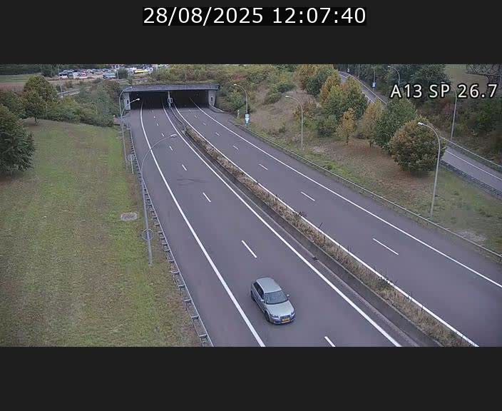<h2>Traffic live webcam Luxembourg Frisange - A13 direction Luxembourg-ville - BK 26.7</h2>