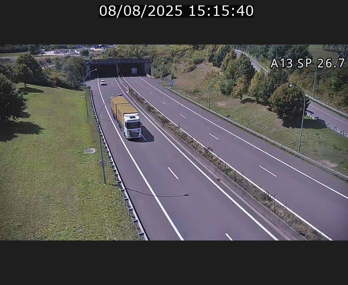 <h2>Traffic live webcam Luxembourg Frisange - A13 direction Luxembourg-ville - BK 26.7</h2>