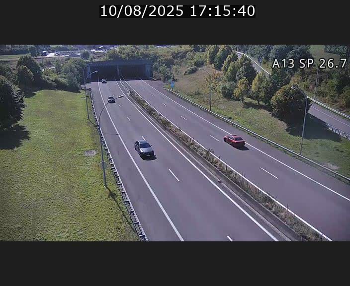 <h2>Traffic live webcam Luxembourg Frisange - A13 direction Luxembourg-ville - BK 26.7</h2>