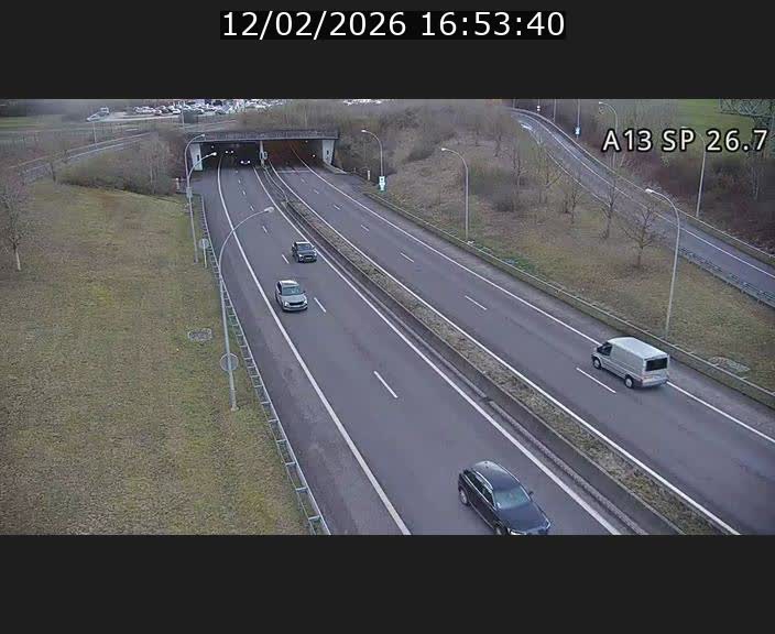 <h2>Traffic live webcam Luxembourg Frisange - A13 direction Luxembourg-ville - BK 26.7</h2>