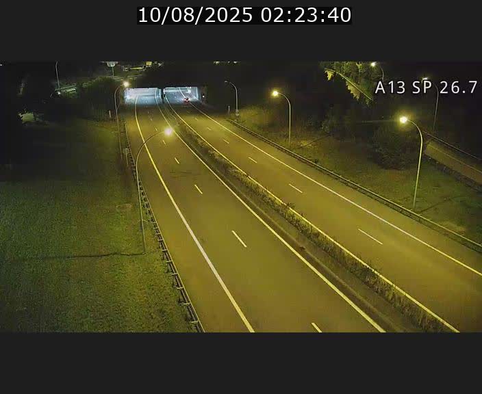 <h2>Traffic live webcam Luxembourg Frisange - A13 direction Luxembourg-ville - BK 26.7</h2>