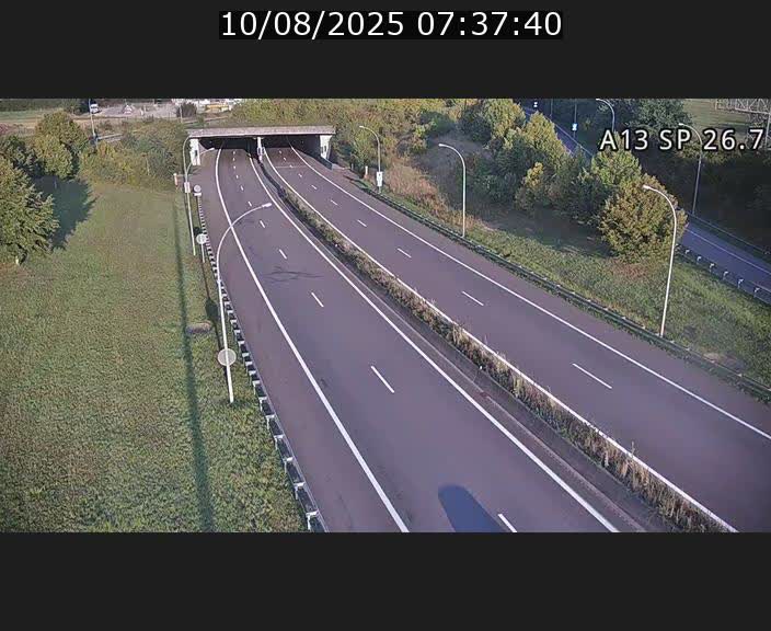 <h2>Traffic live webcam Luxembourg Frisange - A13 direction Luxembourg-ville - BK 26.7</h2>