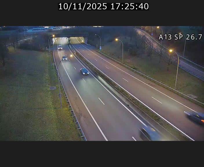 <h2>Traffic live webcam Luxembourg Frisange - A13 direction Luxembourg-ville - BK 26.7</h2>