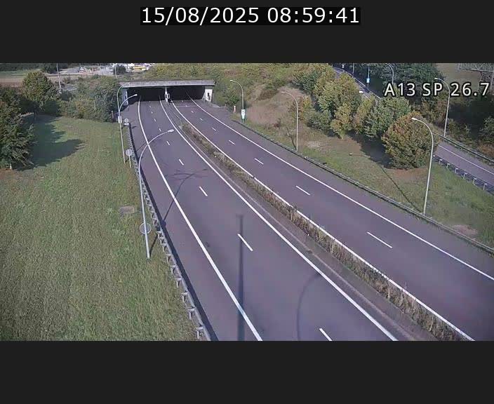 <h2>Traffic live webcam Luxembourg Frisange - A13 direction Luxembourg-ville - BK 26.7</h2>