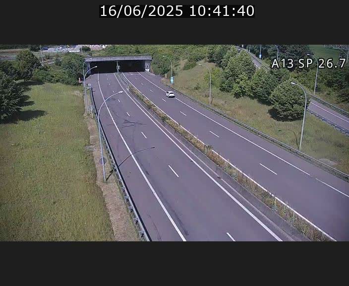 Traffic live webcam Luxembourg Frisange - A13 direction Luxembourg-ville - BK 26.7