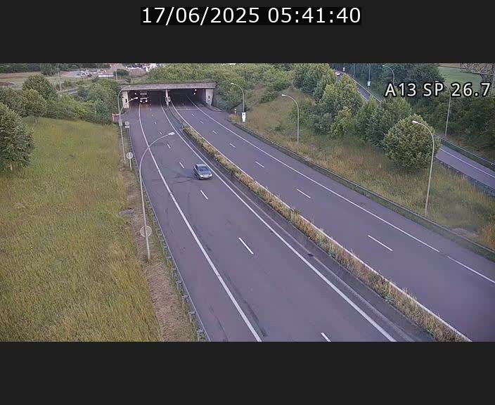 Traffic live webcam Luxembourg Frisange - A13 direction Luxembourg-ville - BK 26.7