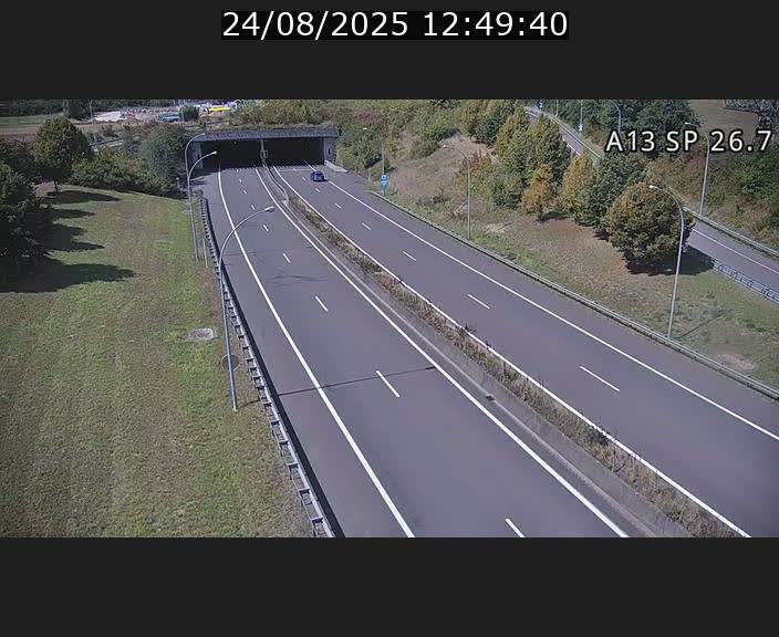 <h2>Traffic live webcam Luxembourg Frisange - A13 direction Luxembourg-ville - BK 26.7</h2>