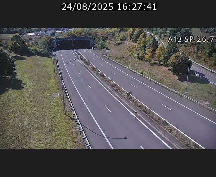<h2>Traffic live webcam Luxembourg Frisange - A13 direction Luxembourg-ville - BK 26.7</h2>