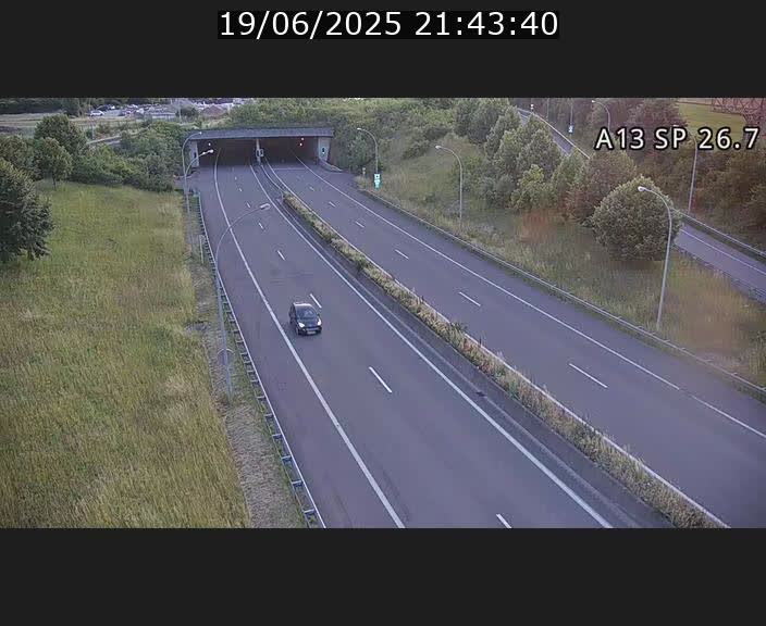 Traffic live webcam Luxembourg Frisange - A13 direction Luxembourg-ville - BK 26.7