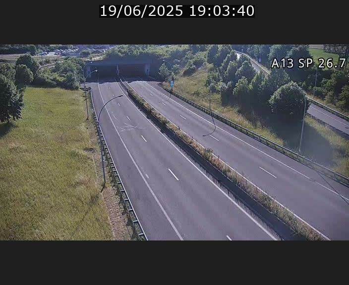 Traffic live webcam Luxembourg Frisange - A13 direction Luxembourg-ville - BK 26.7