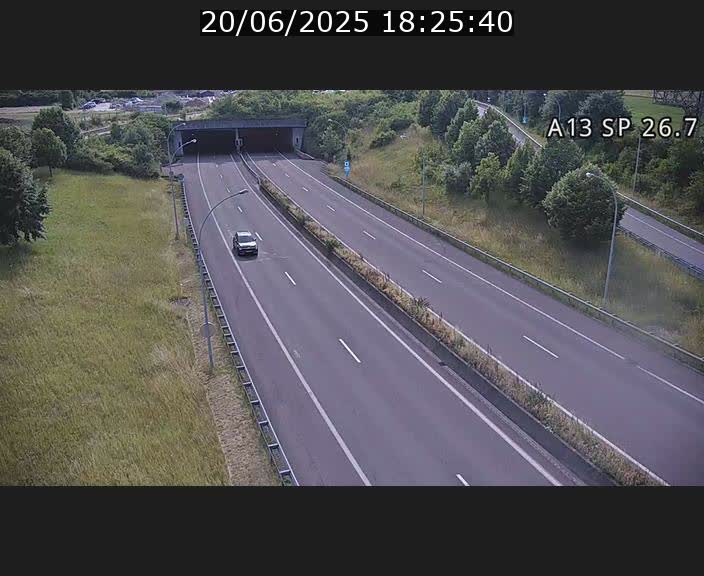 Traffic live webcam Luxembourg Frisange - A13 direction Luxembourg-ville - BK 26.7