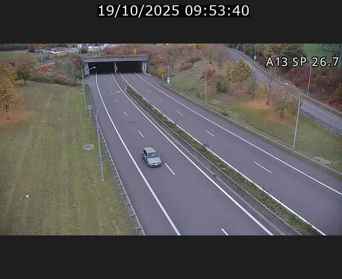 <h2>Traffic live webcam Luxembourg Frisange - A13 direction Luxembourg-ville - BK 26.7</h2>