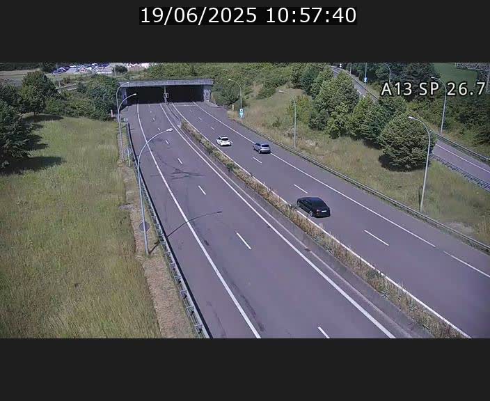 <h2>Traffic live webcam Luxembourg Frisange - A13 direction Luxembourg-ville - BK 26.7</h2>