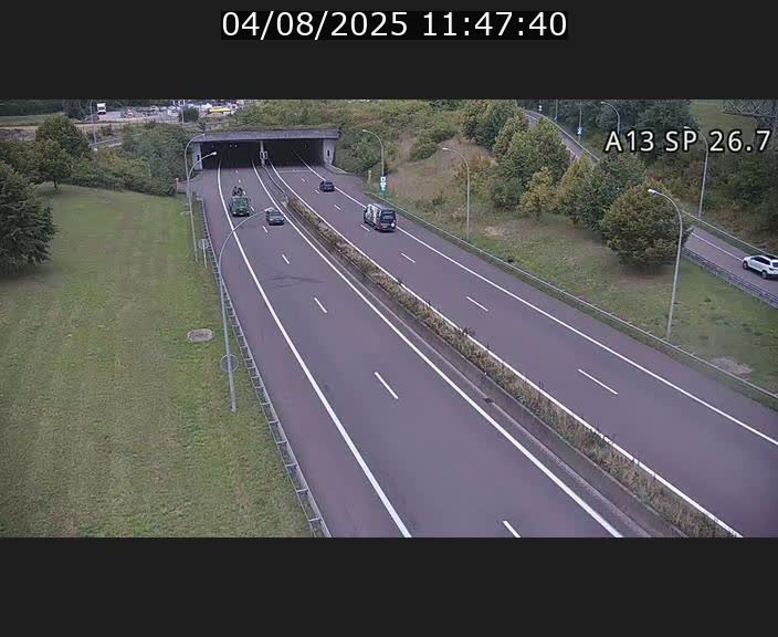 <h2>Traffic live webcam Luxembourg Frisange - A13 direction Luxembourg-ville - BK 26.7</h2>