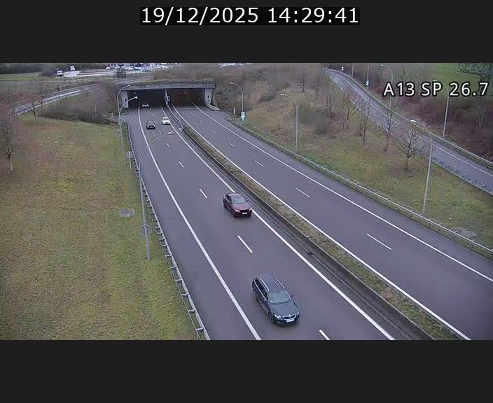 <h2>Traffic live webcam Luxembourg Frisange - A13 direction Luxembourg-ville - BK 26.7</h2>