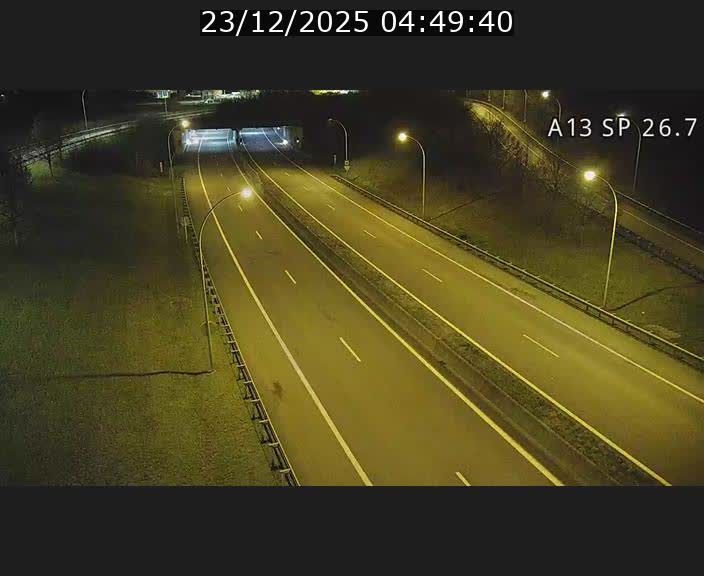 <h2>Traffic live webcam Luxembourg Frisange - A13 direction Luxembourg-ville - BK 26.7</h2>