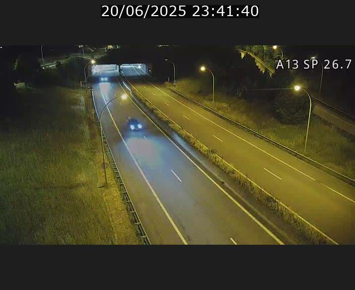 <h2>Traffic live webcam Luxembourg Frisange - A13 direction Luxembourg-ville - BK 26.7</h2>