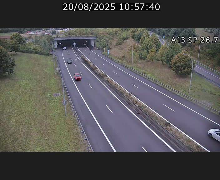 <h2>Traffic live webcam Luxembourg Frisange - A13 direction Luxembourg-ville - BK 26.7</h2>