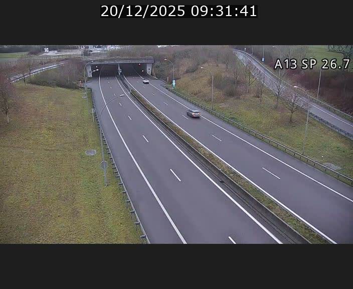 <h2>Traffic live webcam Luxembourg Frisange - A13 direction Luxembourg-ville - BK 26.7</h2>