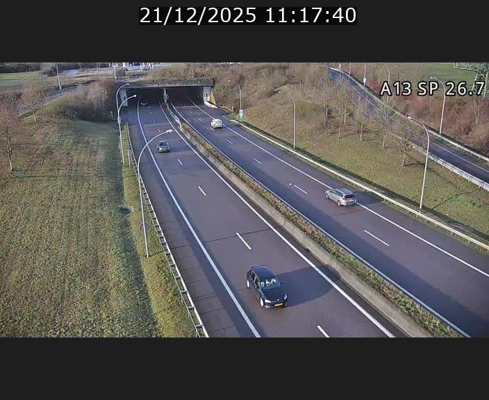 <h2>Traffic live webcam Luxembourg Frisange - A13 direction Luxembourg-ville - BK 26.7</h2>