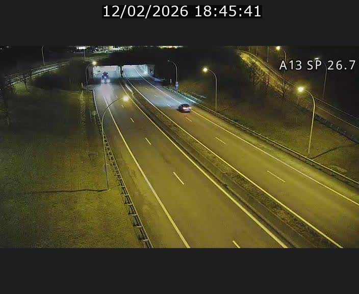 <h2>Traffic live webcam Luxembourg Frisange - A13 direction Luxembourg-ville - BK 26.7</h2>