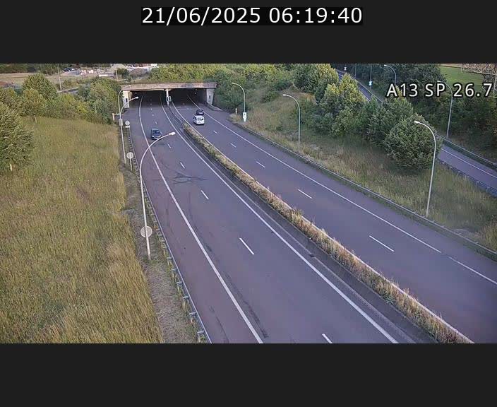 <h2>Traffic live webcam Luxembourg Frisange - A13 direction Luxembourg-ville - BK 26.7</h2>