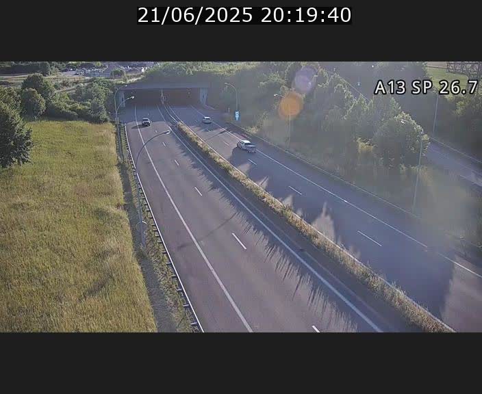 <h2>Traffic live webcam Luxembourg Frisange - A13 direction Luxembourg-ville - BK 26.7</h2>