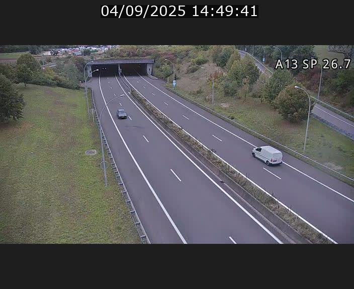 <h2>Traffic live webcam Luxembourg Frisange - A13 direction Luxembourg-ville - BK 26.7</h2>