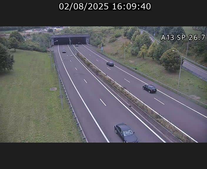 <h2>Traffic live webcam Luxembourg Frisange - A13 direction Luxembourg-ville - BK 26.7</h2>