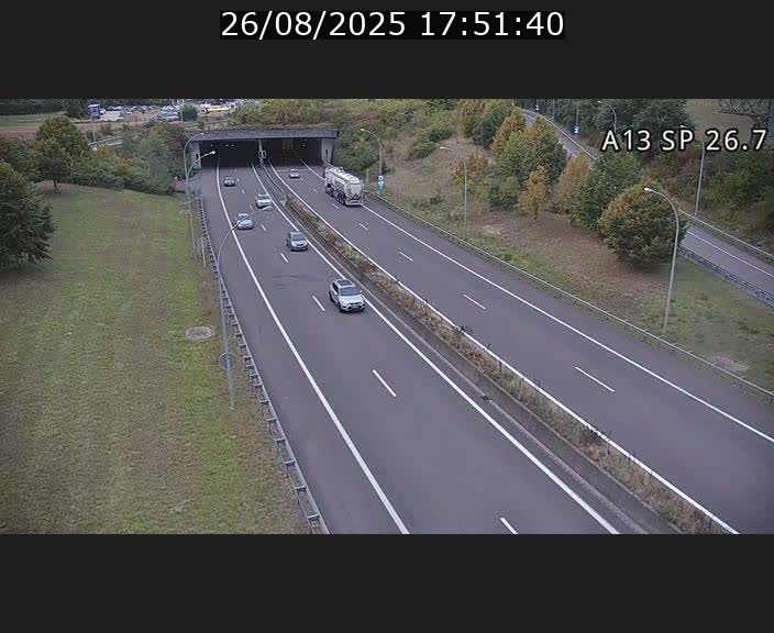 <h2>Traffic live webcam Luxembourg Frisange - A13 direction Luxembourg-ville - BK 26.7</h2>