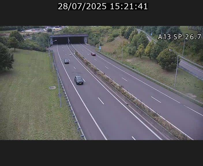 <h2>Traffic live webcam Luxembourg Frisange - A13 direction Luxembourg-ville - BK 26.7</h2>