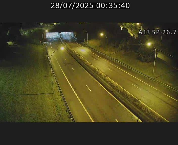 <h2>Traffic live webcam Luxembourg Frisange - A13 direction Luxembourg-ville - BK 26.7</h2>