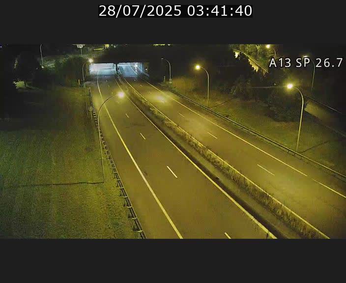 <h2>Traffic live webcam Luxembourg Frisange - A13 direction Luxembourg-ville - BK 26.7</h2>