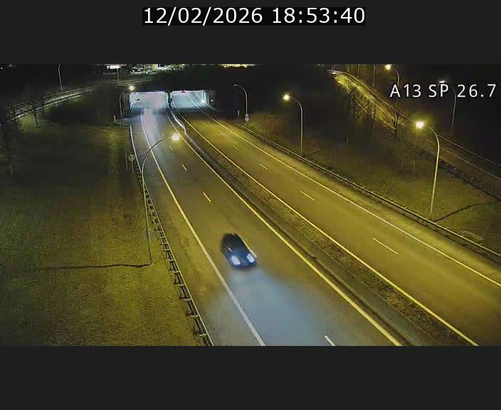 <h2>Traffic live webcam Luxembourg Frisange - A13 direction Luxembourg-ville - BK 26.7</h2>