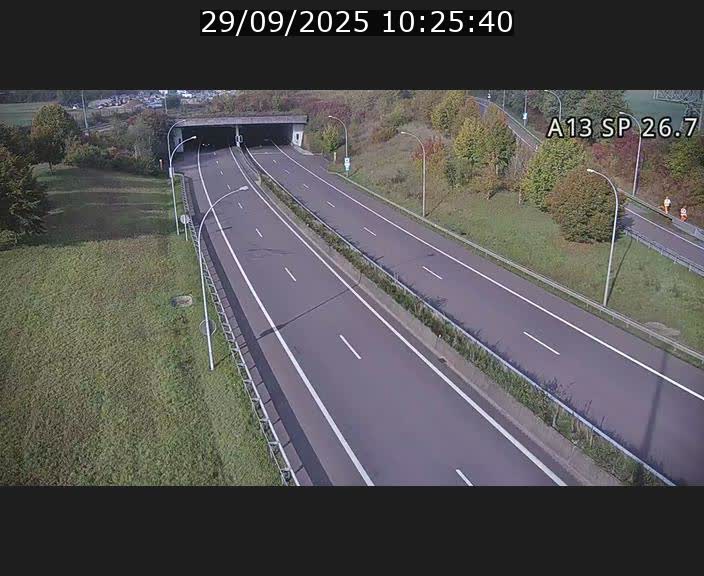 <h2>Traffic live webcam Luxembourg Frisange - A13 direction Luxembourg-ville - BK 26.7</h2>