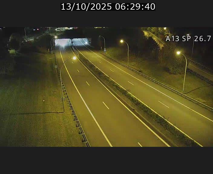 <h2>Traffic live webcam Luxembourg Frisange - A13 direction Luxembourg-ville - BK 26.7</h2>