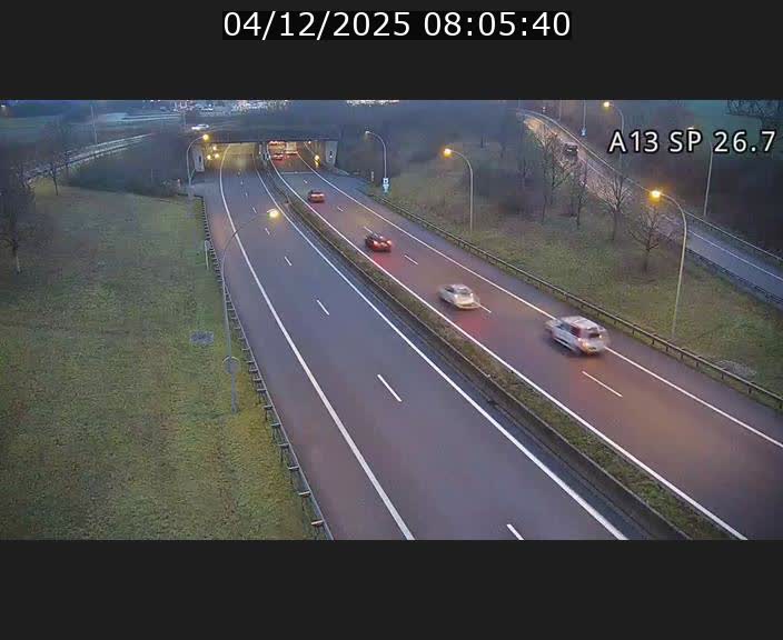<h2>Traffic live webcam Luxembourg Frisange - A13 direction Luxembourg-ville - BK 26.7</h2>
